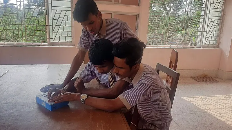 Students in RKMBBA